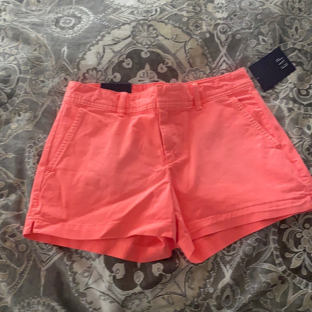 Pink gap shorts